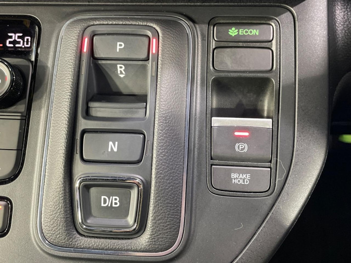 2023 Honda Step Wagon 6AA-RP8 (UW-69f1f7cbe1c97)[6]