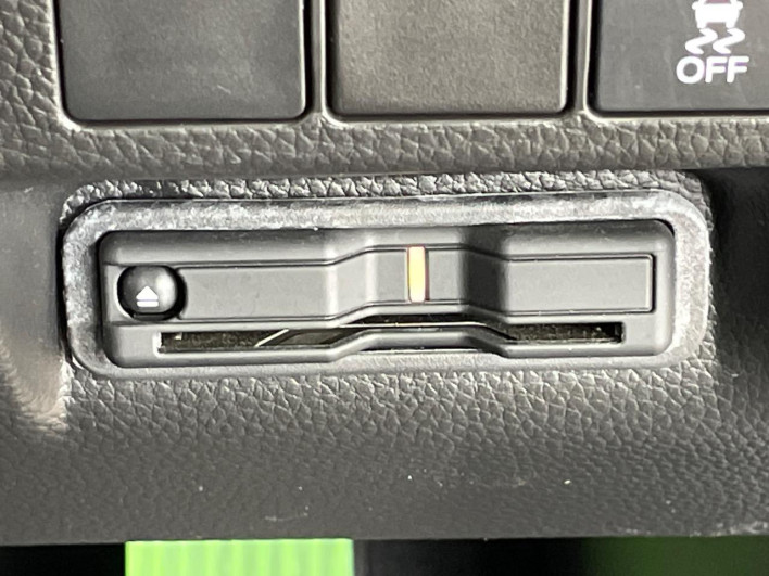 2023 Honda Step Wagon 6AA-RP8 (UW-69f1f7cbe1c97)[17]