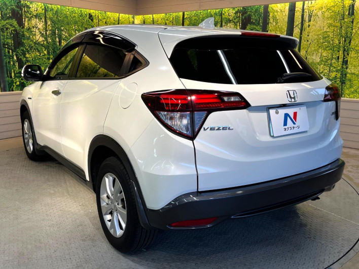 2015 Honda VEZEL DAA-RU3 (UW-69f1f7cc5bb2e)[12]