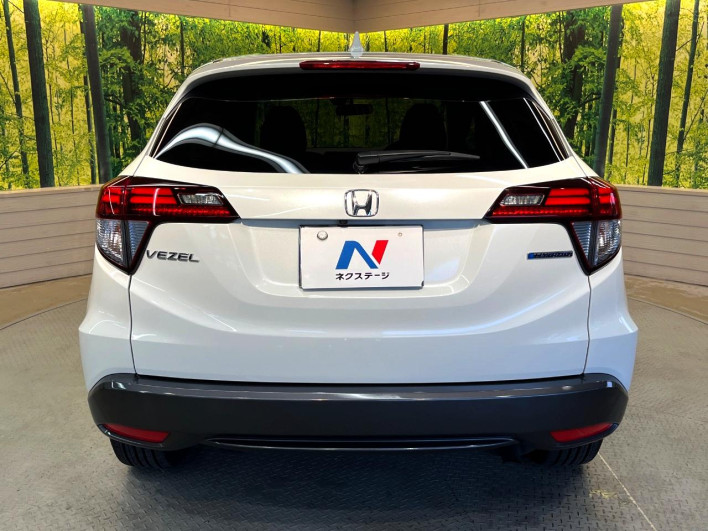 2015 Honda VEZEL DAA-RU3 (UW-69f1f7cc5bb2e)[11]