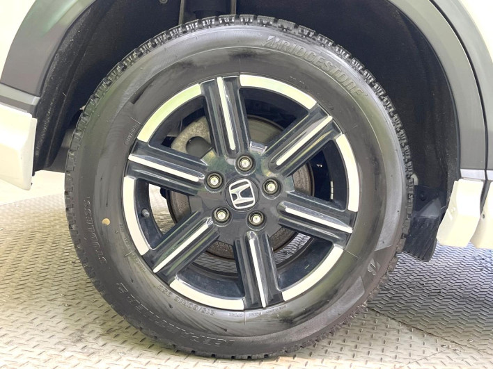 2022 Honda VEZEL 6AA-RV5 (UW-69f1f7cf44b52)[20]