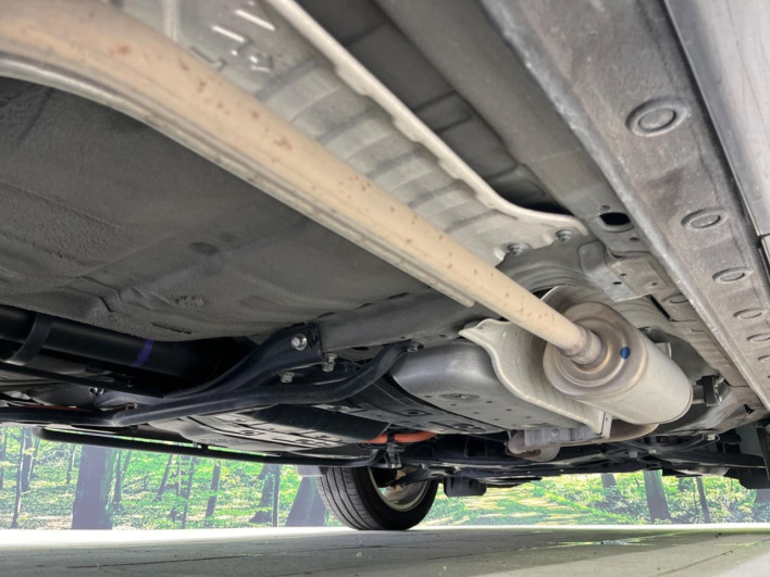 2022 Honda VEZEL 6AA-RV6 (UW-69f1f7d0411a5)[16]