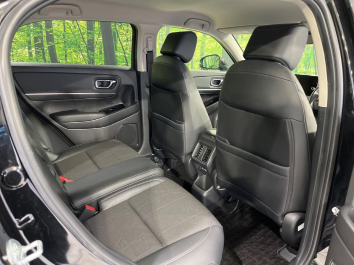 2022 Honda VEZEL 6AA-RV6 (UW-69f1f7d0411a5)[11]