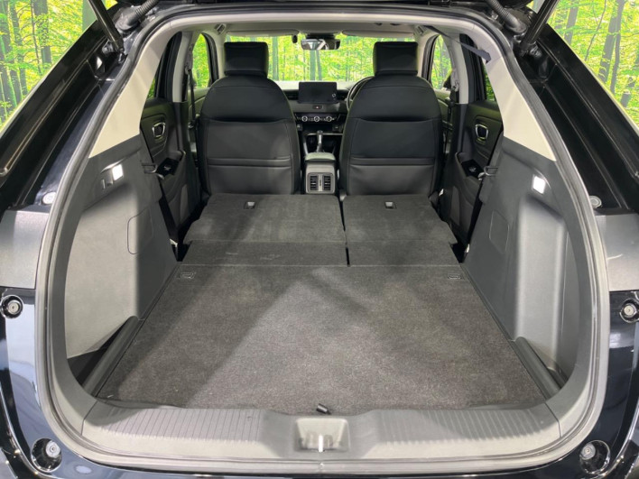 2022 Honda VEZEL 6AA-RV6 (UW-69f1f7d0411a5)[24]