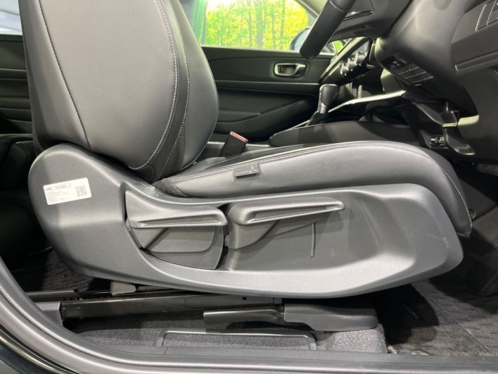 2022 Honda VEZEL 6AA-RV6 (UW-69f1f7d0411a5)[28]