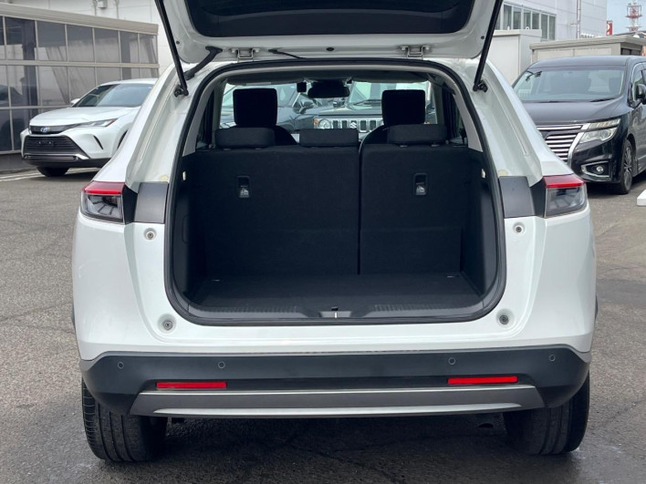 2023 Honda VEZEL 6AA-RV6 (UW-69f1f7d0449b6)[22]