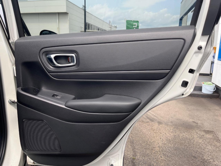 2023 Honda VEZEL 6AA-RV6 (UW-69f1f7d0449b6)[20]