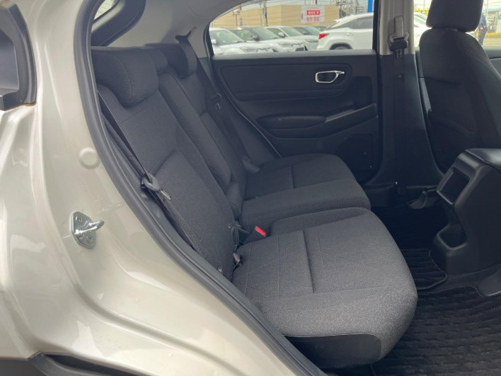 2023 Honda VEZEL 6AA-RV6 (UW-69f1f7d0449b6)[18]