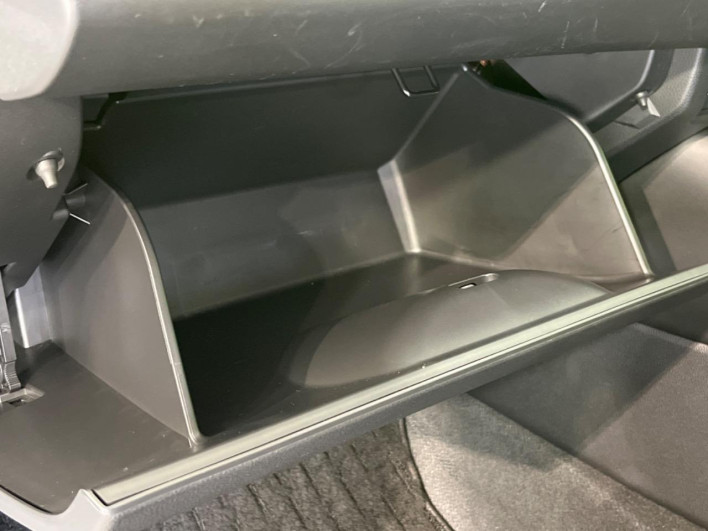 2023 Honda VEZEL 6AA-RV6 (UW-69f1f7d09fccd)[20]