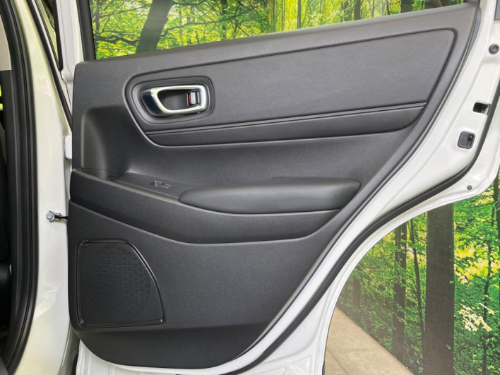 2023 Honda VEZEL 6AA-RV6 (UW-69f1f7d09fccd)[27]