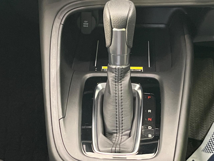 2023 Honda VEZEL 6AA-RV6 (UW-69f1f7d09fccd)[28]