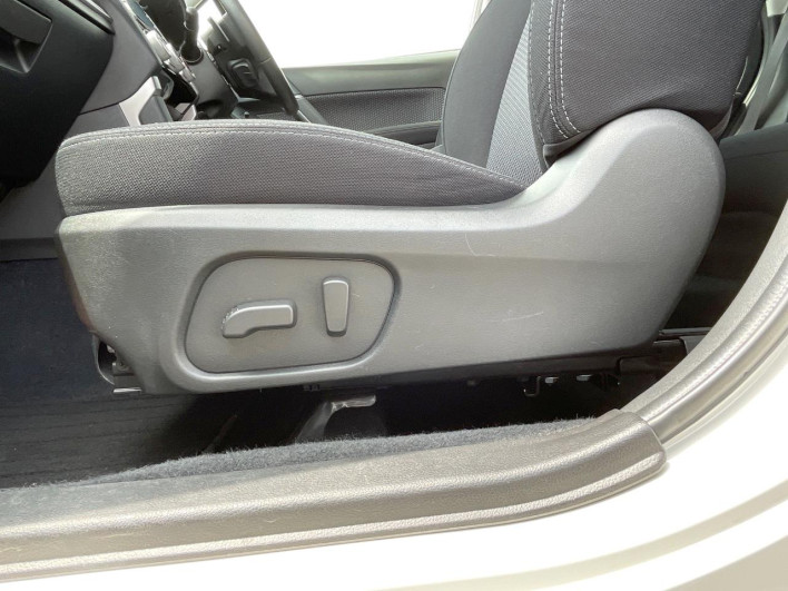 2017 Subaru Forester DBA-SJ5 (UW-69f1f7d572592)[16]