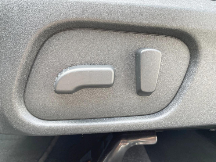 2017 Subaru Forester DBA-SJ5 (UW-69f1f7d572592)[17]