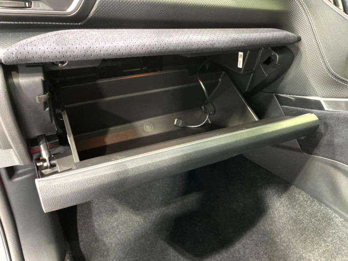 2021 Subaru Forester 4BA-SK5 (UW-69f1f7d65bede)[22]