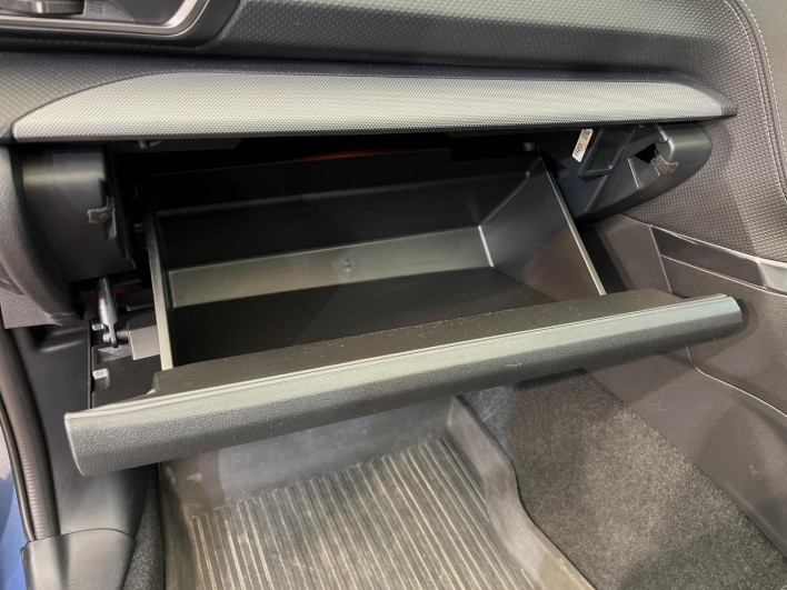 2021 Subaru Forester 5AA-SKE (UW-69f1f7d6bd96d)[26]