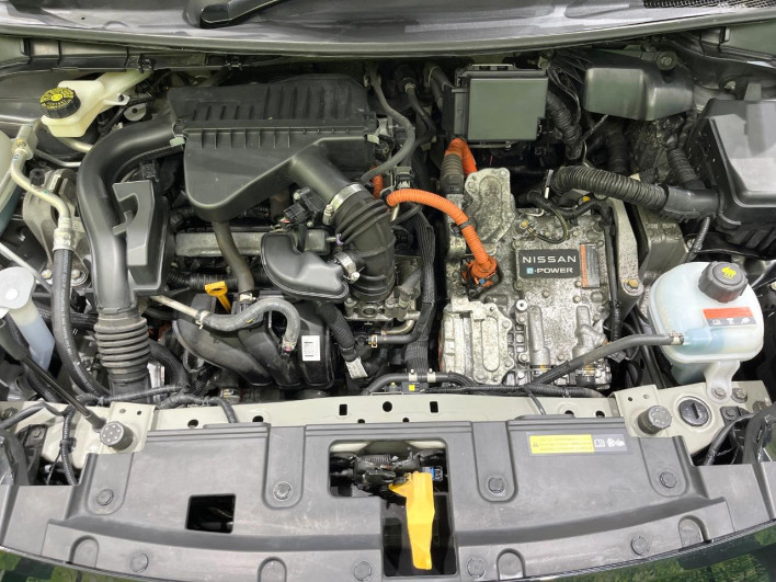 2022 Nissan Note 6AA-SNE13 (UW-69f1f7d882ff0)[13]