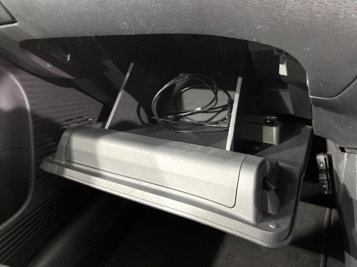 2022 Nissan Note 6AA-SNE13 (UW-69f1f7d882ff0)[17]