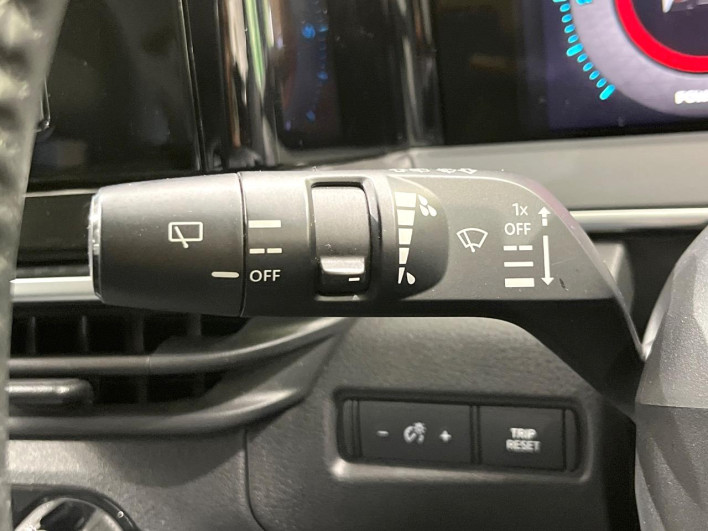 2022 Nissan Note 6AA-SNE13 (UW-69f1f7d882ff0)[29]