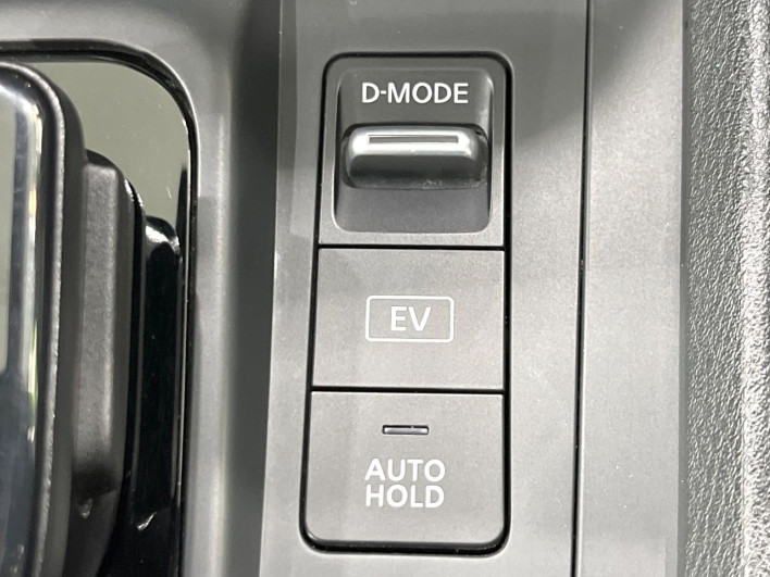 2022 Nissan Note 6AA-SNE13 (UW-69f1f7d882ff0)[24]