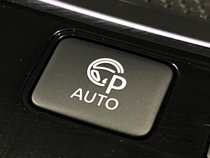 2023 Nissan X-Trail 6AA-SNT33 (UW-69f1f7d9307ba)[13]