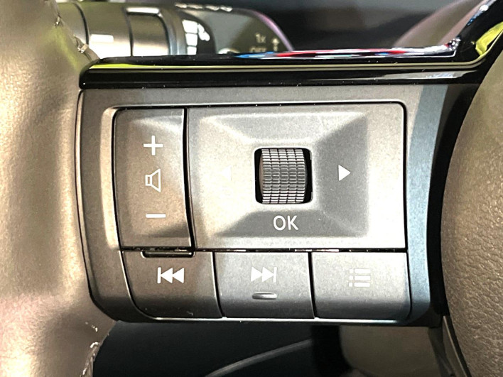 2024 Nissan X-Trail 6AA-SNT33 (UW-69f1f7d96e5bb)[28]