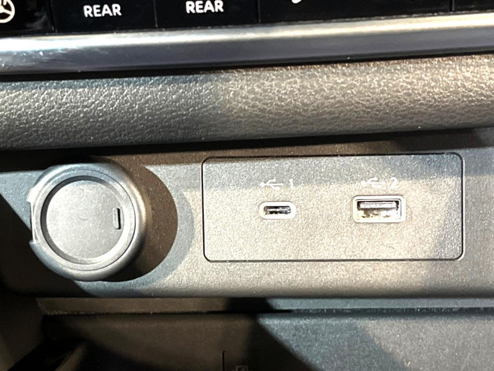 2024 Nissan X-Trail 6AA-SNT33 (UW-69f1f7d96e5bb)[18]