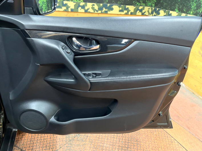 2017 Nissan X-Trail DBA-T32 (UW-69f1f7daf2efa)[20]