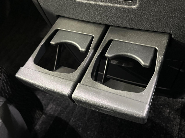 2018 Nissan Elgrand DBA-TNE52 (UW-69f1f7dba8380)[21]