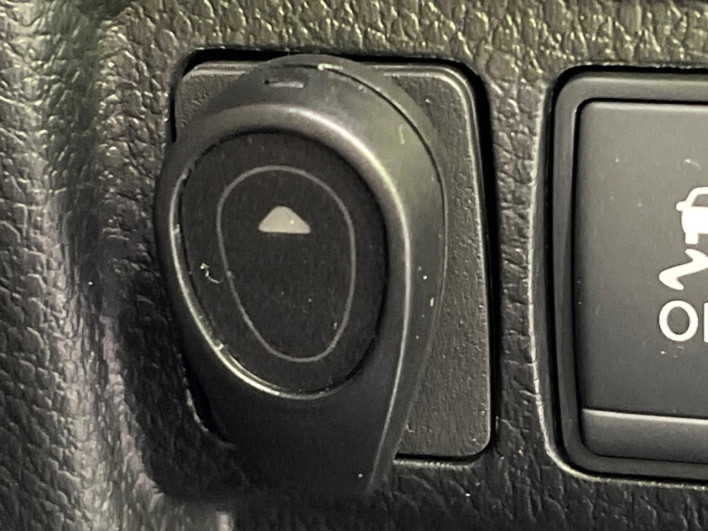 2018 Nissan Elgrand DBA-TNE52 (UW-69f1f7dba8380)[14]
