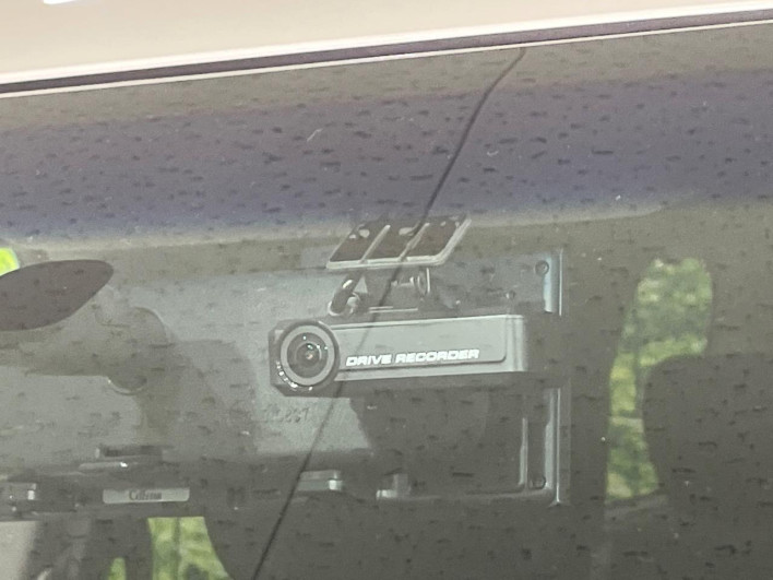 2018 Nissan Elgrand DBA-TNE52 (UW-69f1f7dba8380)[7]