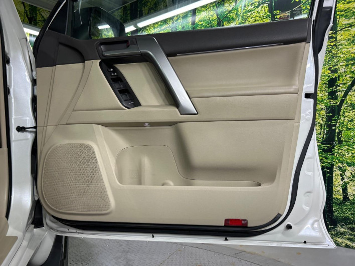 2022 Toyota Land Cruiser Prado 3BA-TRJ150W (UW-69f1f7dd4c34d)[15]