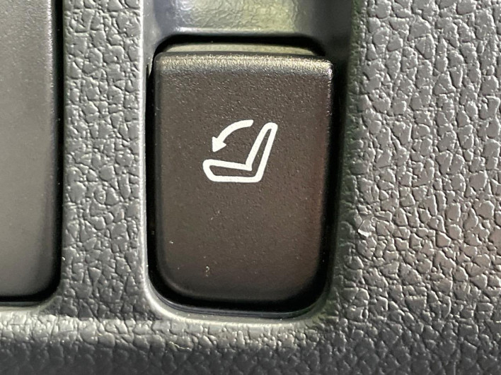 2017 Subaru Levorg DBA-VM4 (UW-69f1f7dfce5cb)[17]