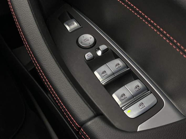 2024 BMW X4 3DA-VJ20 (UW-69f1f7e36b71d)[5]