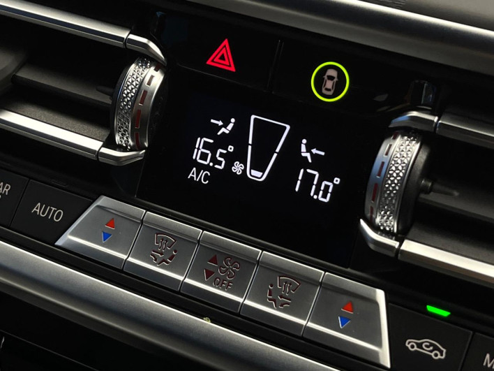 2024 BMW X4 3DA-VJ20 (UW-69f1f7e36b71d)[18]