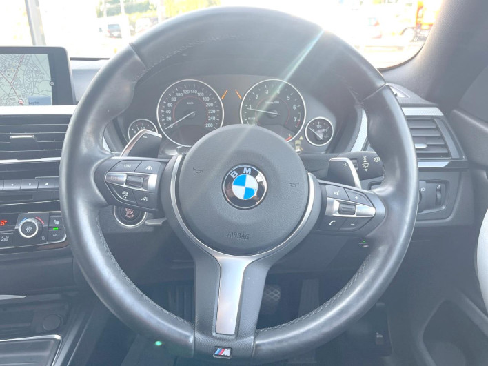 2015 BMW 4 Series DBA-4A28 (UW-69f1f7e3e391b)[22]