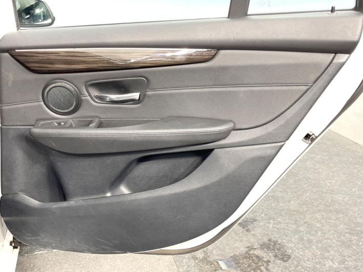 2019 BMW 2 Series DBA-6V15 (UW-69f1f7e4e88fe)[19]