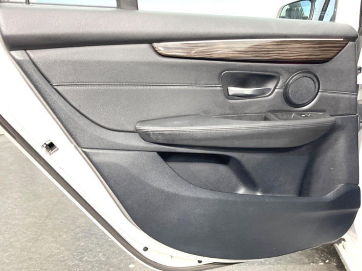2019 BMW 2 Series DBA-6V15 (UW-69f1f7e4e88fe)[13]