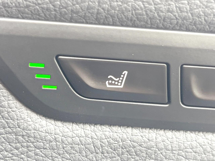 2018 BMW 5 Series DBA-JA20 (UW-69f1f7e54ceb6)[28]
