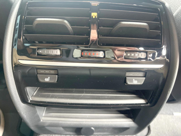 2018 BMW 5 Series DBA-JA20 (UW-69f1f7e54ceb6)[21]