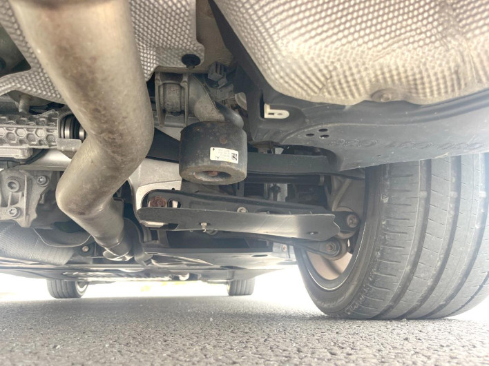 2018 BMW 5 Series DBA-JA20 (UW-69f1f7e54ceb6)[15]