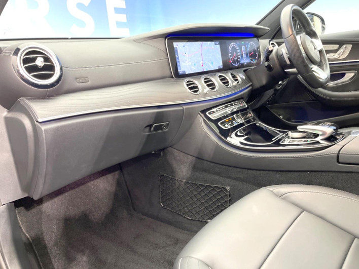 2019 Mercedes Benz E Class 4AA-213077C (UW-69f1f7eae7925)[10]