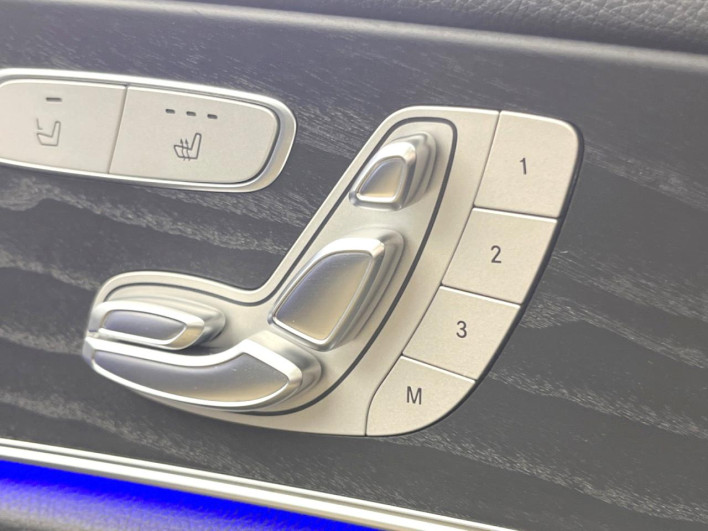 2019 Mercedes Benz E Class 4AA-213077C (UW-69f1f7eae7925)[24]