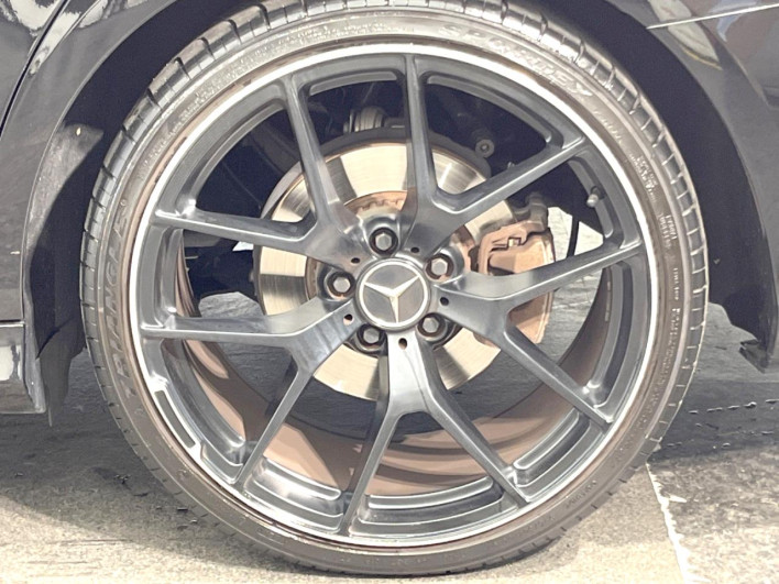 2019 Mercedes Benz E Class 4AA-213077C (UW-69f1f7eae7925)[8]
