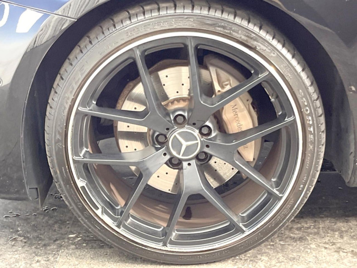 2019 Mercedes Benz E Class 4AA-213077C (UW-69f1f7eae7925)[9]