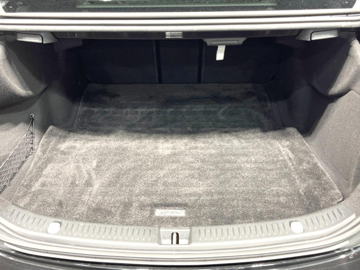 2019 Mercedes Benz E Class 4AA-213077C (UW-69f1f7eae7925)[15]
