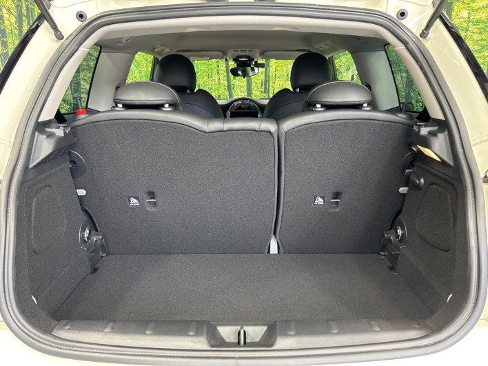 2019 Rover Mini DBA-XR15M (UW-69f1f7ebda2ae)[29]