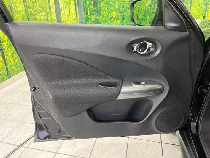 2014 Nissan JUKE DBA-YF15 (UW-69f1f7ee08016)[28]