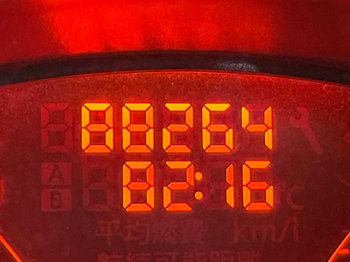 2014 Nissan JUKE DBA-YF15 (UW-69f1f7ee08016)[2]