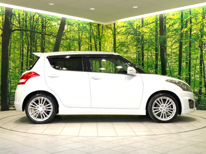 2012 Suzuki Swift Sport CBA-ZC32S (UW-69f1f7ef41762)[28]