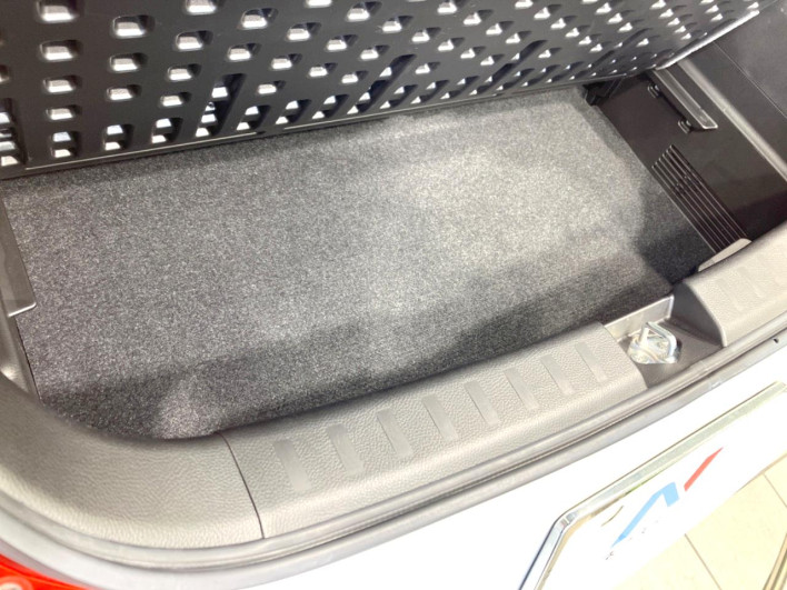 2012 Suzuki Swift Sport CBA-ZC32S (UW-69f1f7ef41762)[24]